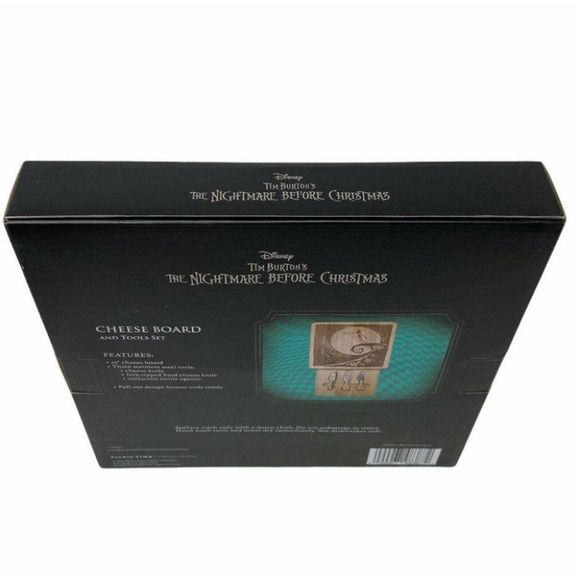 Disney Nightmare Before Christmas Wood Cheese Board And Tools cutting board set - Picture 8 of 10